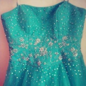 Prom dress